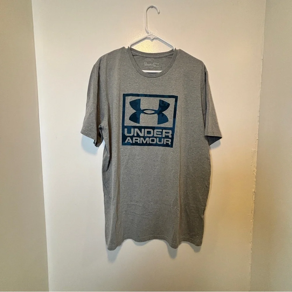 Under Armour‎ gray short sleeve shirt boys size XL